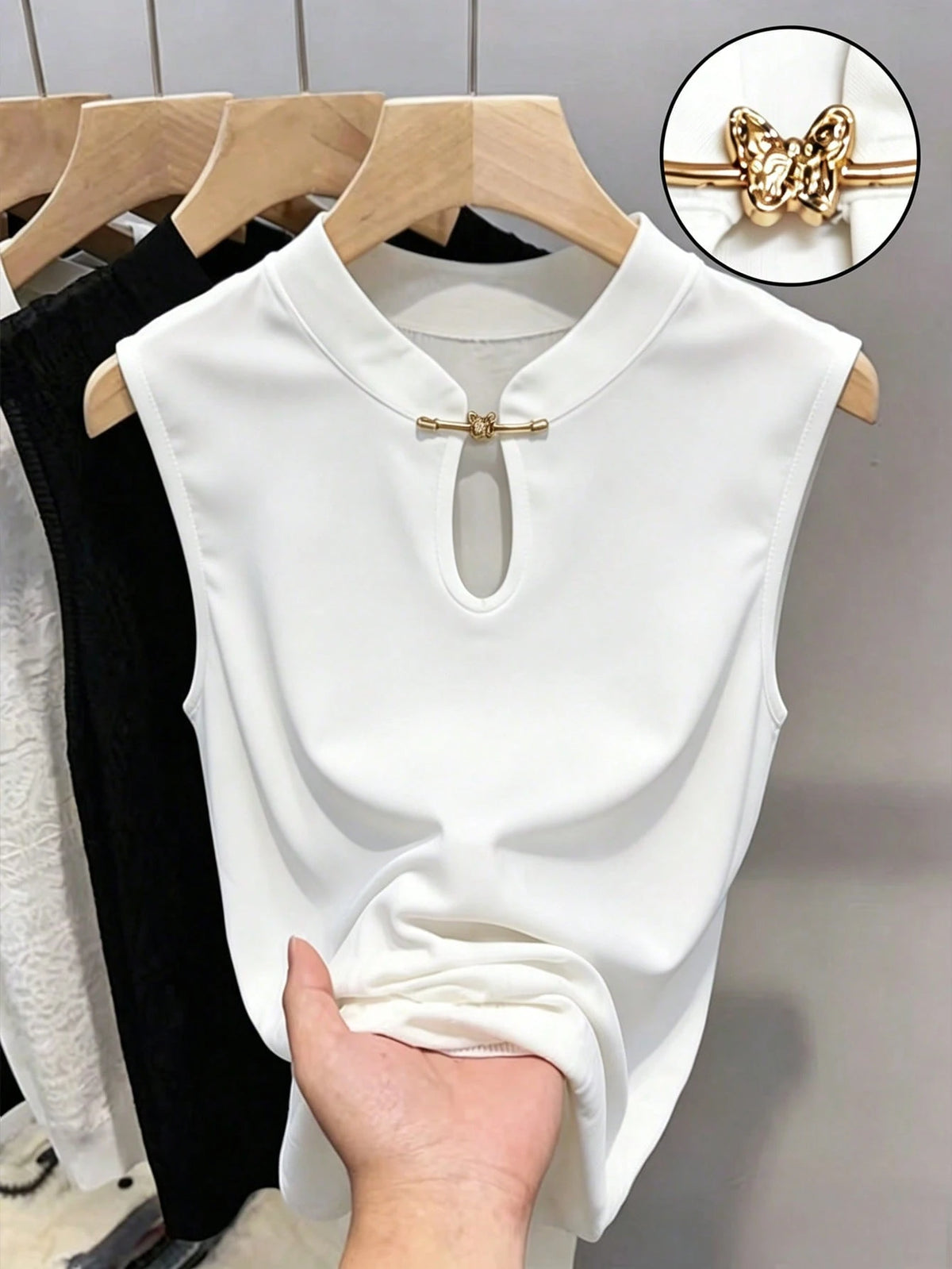 Franclia Metal Buckle, Butterfly Machine, New Chinese Style, Fitted, Stand Collar T-Shirt
